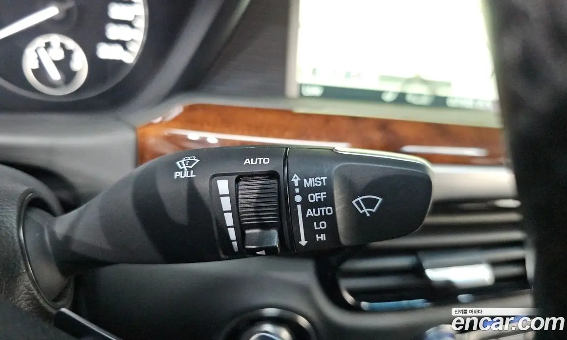 Genesis EQ900 2016 5.0 автомат (гидро), фото 34 Genesis EQ900 2016 5.0 автомат (гидро), фото 34