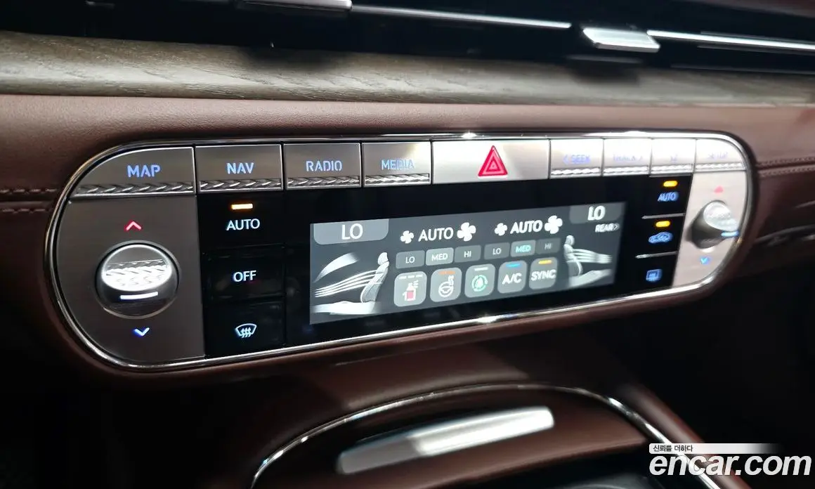 Genesis G90 2022 3.5 автомат (гидро), фото 32 Genesis G90 2022 3.5 автомат (гидро), фото 32