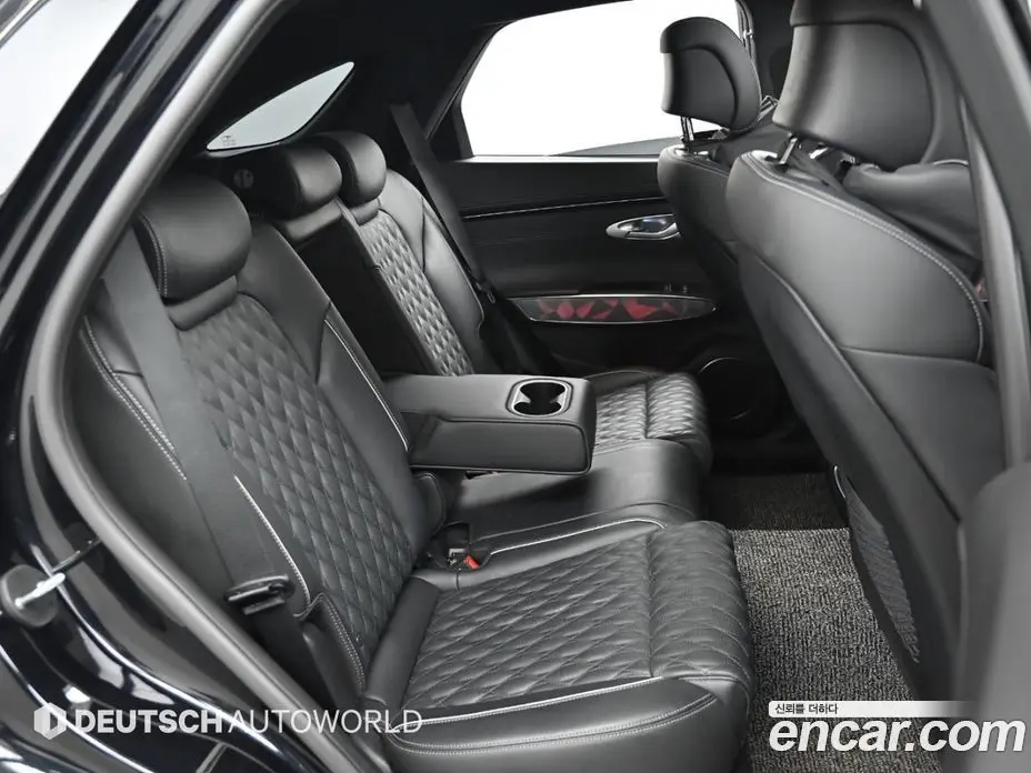 Genesis GV70 2021 2.5 автомат (гидро), фото 7 Genesis GV70 2021 2.5 автомат (гидро), фото 7