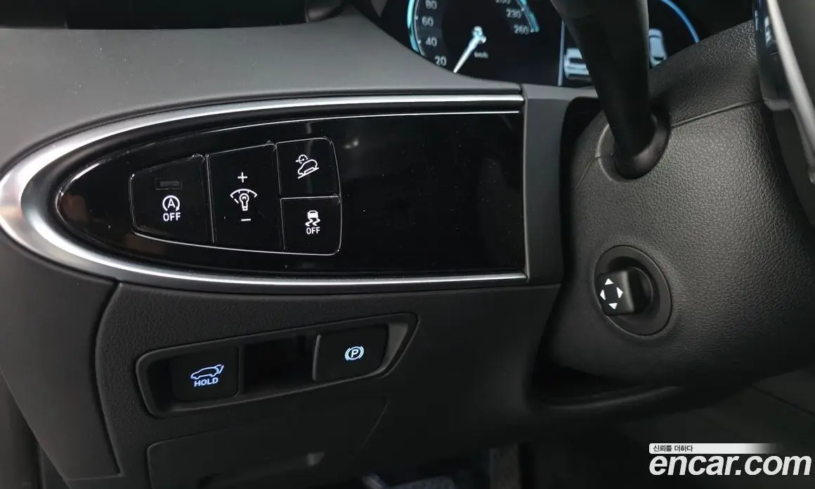 Genesis GV70 2022 2.5 автомат (гидро), фото 26 Genesis GV70 2022 2.5 автомат (гидро), фото 26