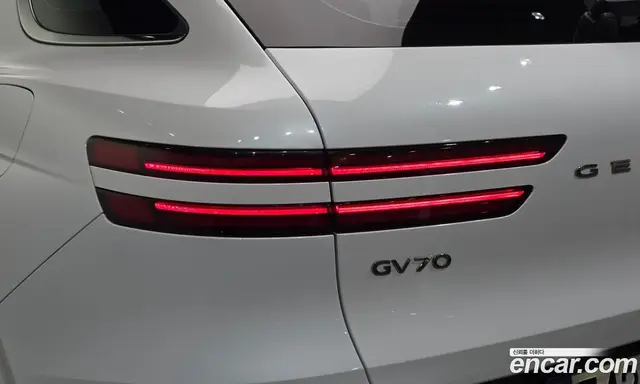 Genesis GV70 2022 2.5 автомат (гидро), миниатюра 9 Genesis GV70 2022 2.5 автомат (гидро), миниатюра 9
