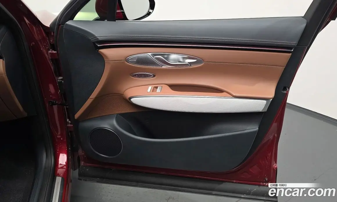 Genesis GV70 2024 3.5 автомат (гидро), фото 15 Genesis GV70 2024 3.5 автомат (гидро), фото 15