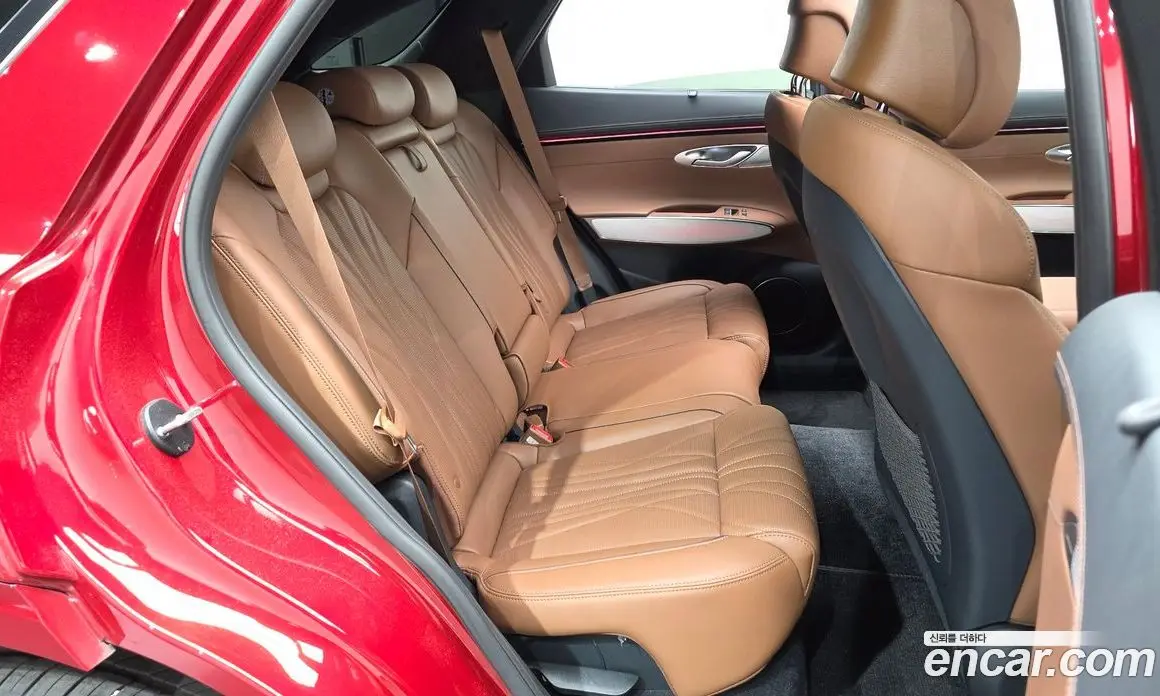 Genesis GV70 2024 3.5 автомат (гидро), фото 17 Genesis GV70 2024 3.5 автомат (гидро), фото 17