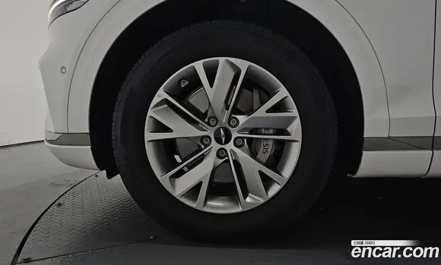 Genesis GV70 2024 2.5 автомат (гидро), миниатюра 4 Genesis GV70 2024 2.5 автомат (гидро), миниатюра 4