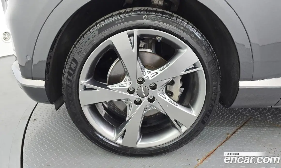 Genesis GV80 2021 2.5 автомат (гидро), фото 5 Genesis GV80 2021 2.5 автомат (гидро), фото 5