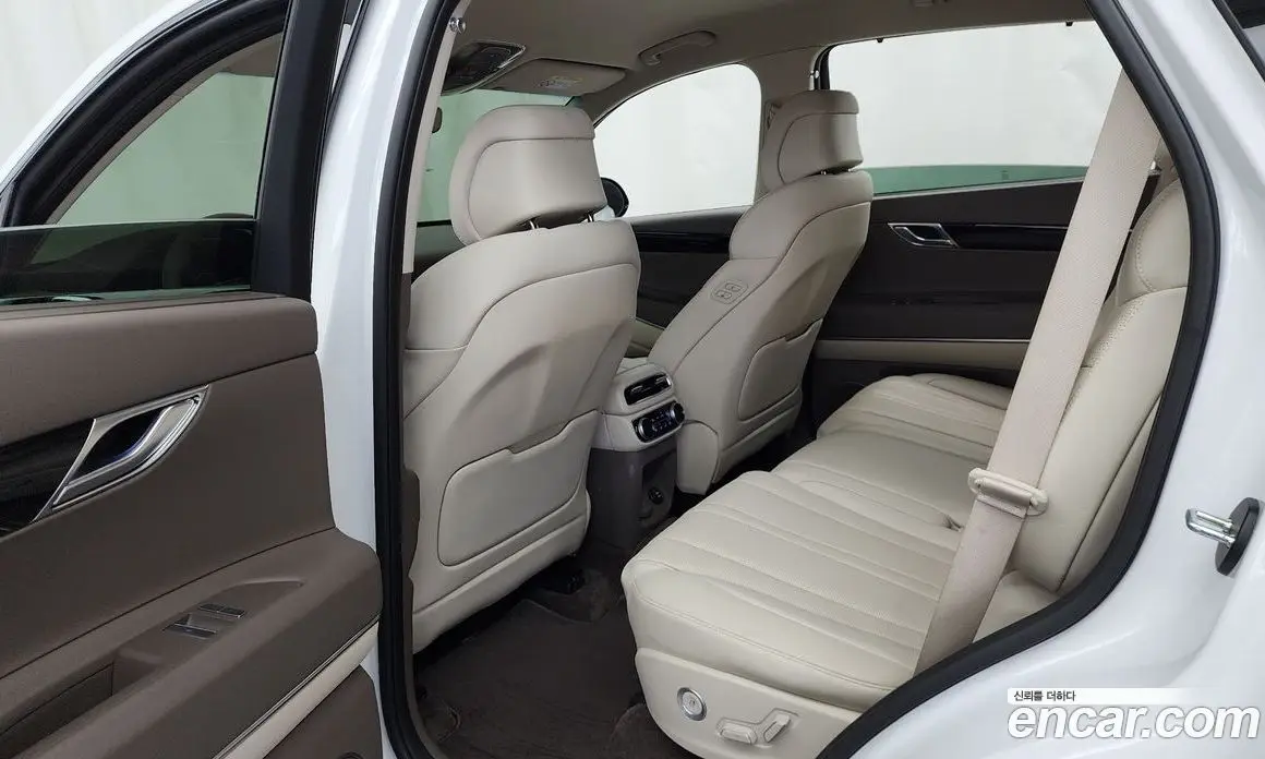 Genesis GV80 2022 2.5 автомат (гидро), фото 16 Genesis GV80 2022 2.5 автомат (гидро), фото 16