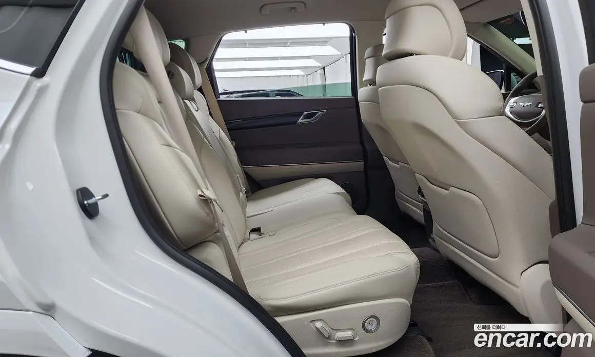 Genesis GV80 2022 2.5 автомат (гидро), фото 18 Genesis GV80 2022 2.5 автомат (гидро), фото 18