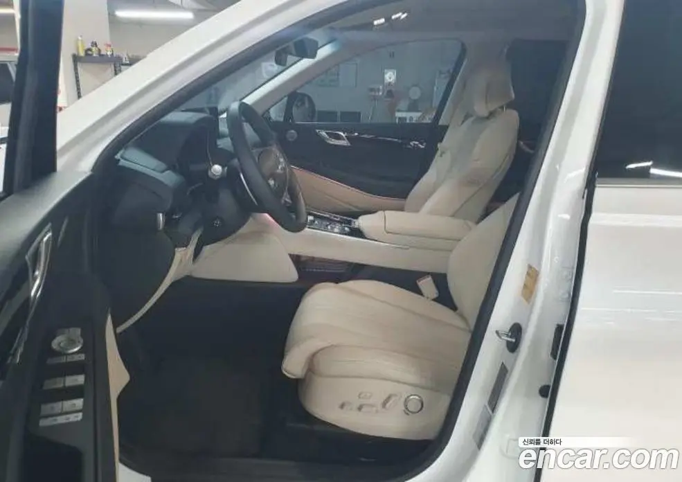 Genesis GV80 2023 2.5 автомат (гидро), фото 4 Genesis GV80 2023 2.5 автомат (гидро), фото 4