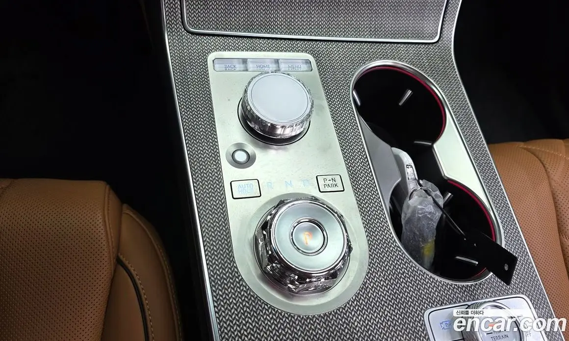 Genesis GV80 2024 2.5 автомат (гидро), фото 9 Genesis GV80 2024 2.5 автомат (гидро), фото 9