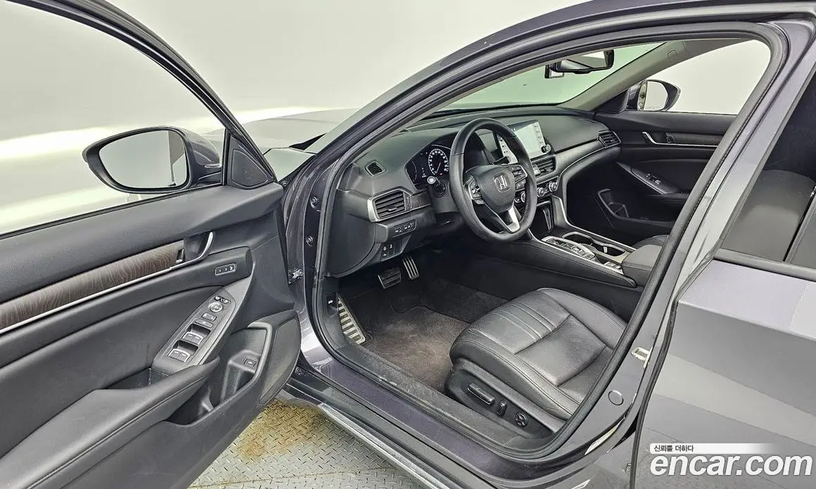 Honda Accord 2019 2.0 автомат (гидро), фото 16 Honda Accord 2019 2.0 автомат (гидро), фото 16