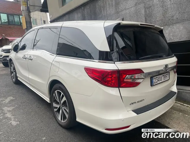 Honda Odyssey 2017 3.5 автомат (гидро), миниатюра 2 Honda Odyssey 2017 3.5 автомат (гидро), миниатюра 2