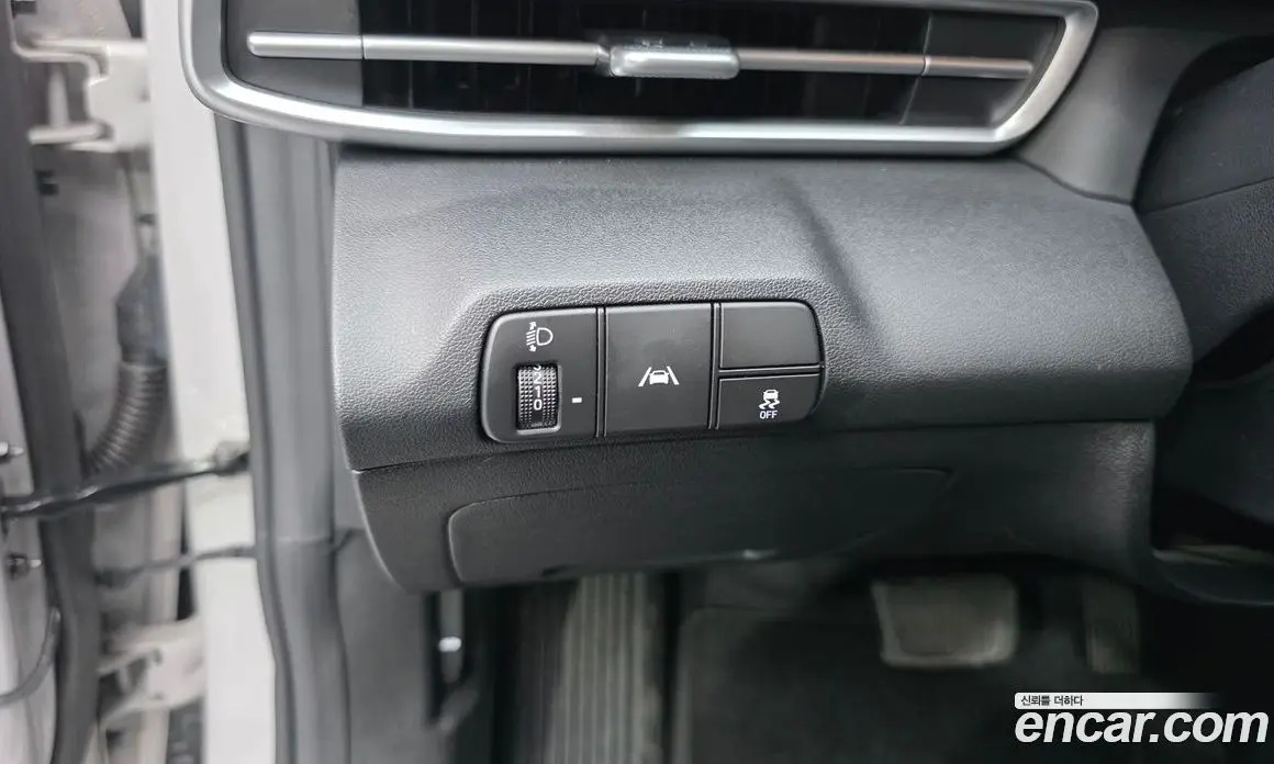 Hyundai Avante 2021 1.6 автомат (гидро), фото 12