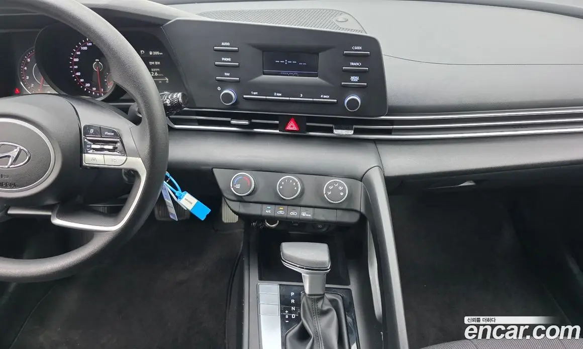 Hyundai Avante 2021 1.6 автомат (гидро), фото 15