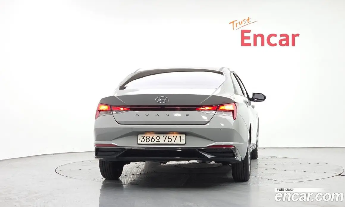 Hyundai Avante 2021 1.6 автомат (гидро), фото 4