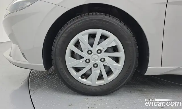 Hyundai Avante 2021 1.6 автомат (гидро), миниатюра 5