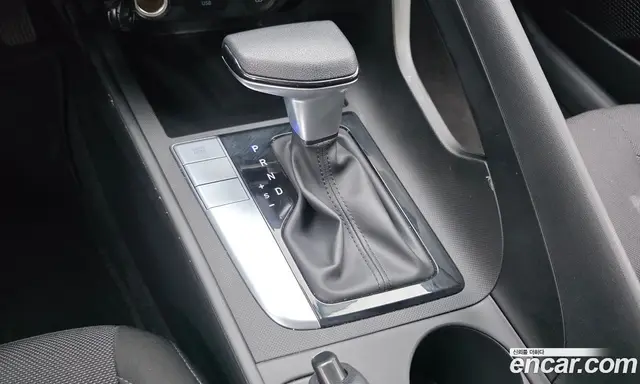 Hyundai Avante 2021 1.6 автомат (гидро), миниатюра 9