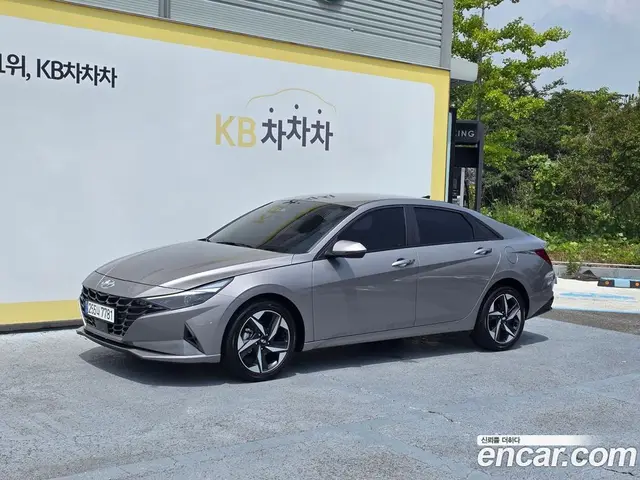 Hyundai Avante 2022 1.6 автомат (гидро), миниатюра 1 Hyundai Avante 2022 1.6 автомат (гидро), миниатюра 1