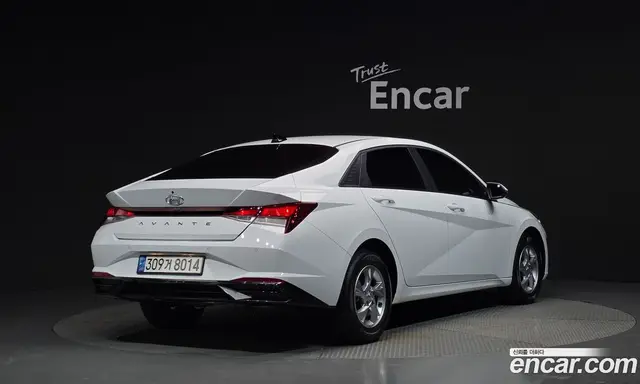 Hyundai Avante 2022 1.6 автомат (гидро), миниатюра 2