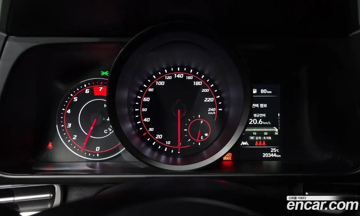 Hyundai Avante 2022 1.6 автомат (гидро), фото 11