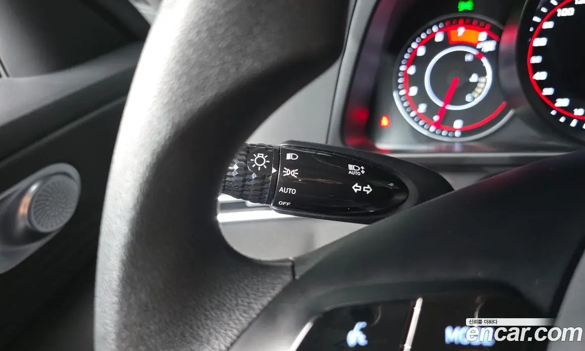 Hyundai Avante 2022 1.6 автомат (гидро), фото 18