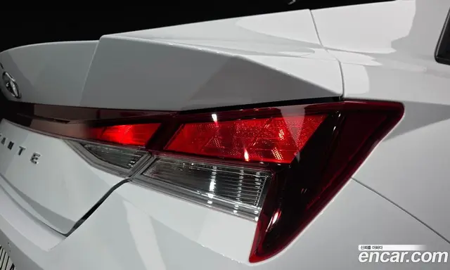 Hyundai Avante 2022 1.6 автомат (гидро), миниатюра 9
