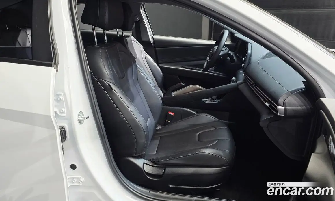 Hyundai Avante 2023 1.6 автомат (гидро), фото 16 Hyundai Avante 2023 1.6 автомат (гидро), фото 16