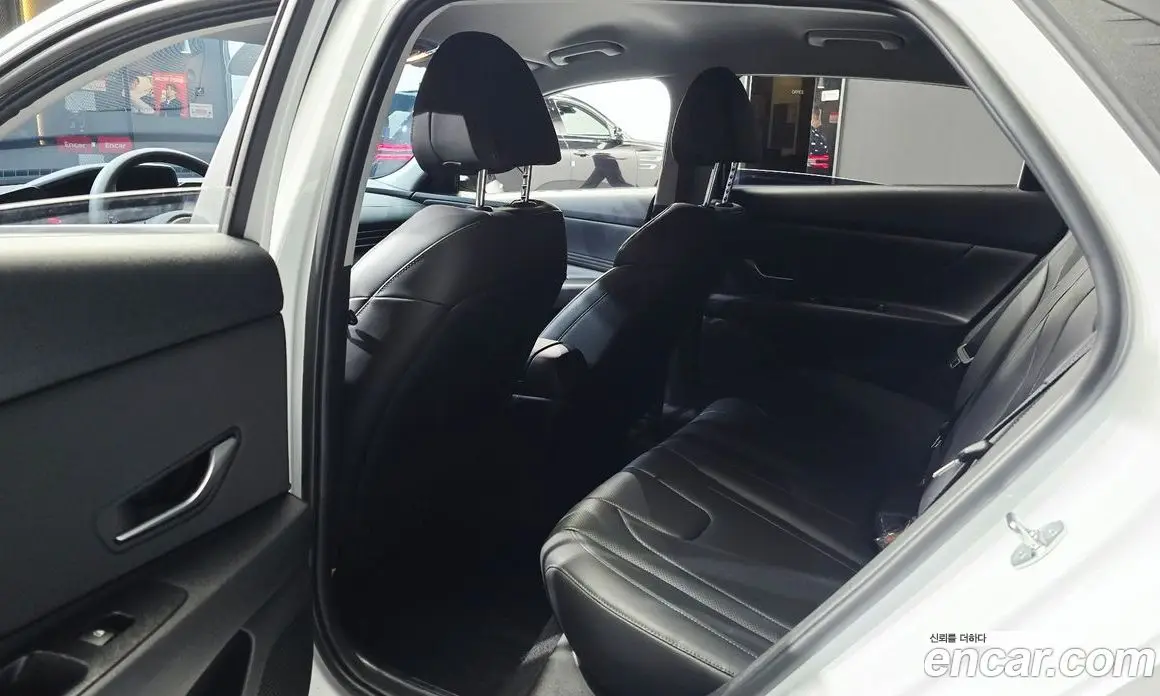 Hyundai Avante 2023 1.6 автомат (гидро), фото 18 Hyundai Avante 2023 1.6 автомат (гидро), фото 18
