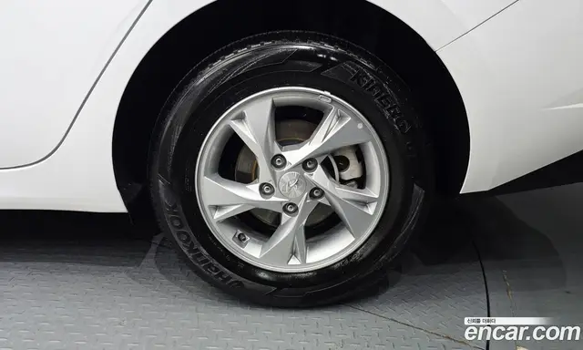 Hyundai Avante 2023 1.6 автомат (гидро), миниатюра 7 Hyundai Avante 2023 1.6 автомат (гидро), миниатюра 7