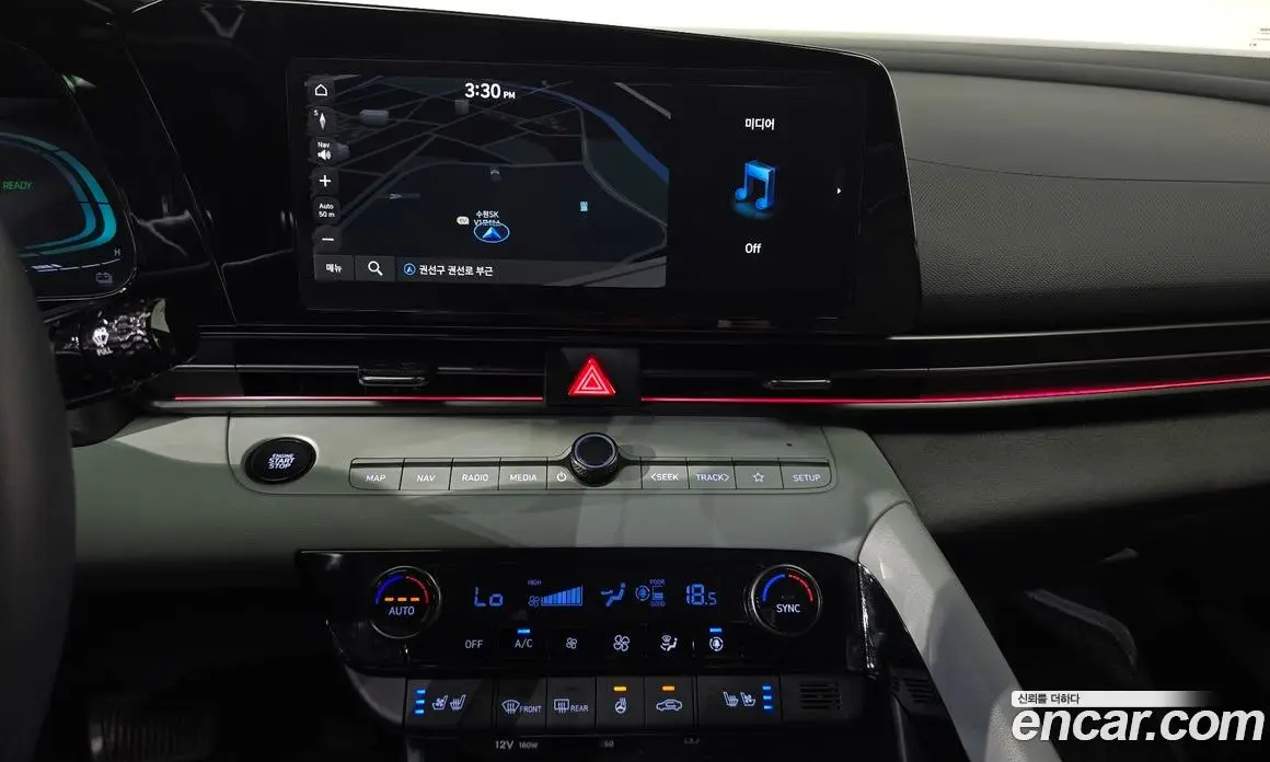 Hyundai Avante 2023 1.6 автомат (гидро), фото 17