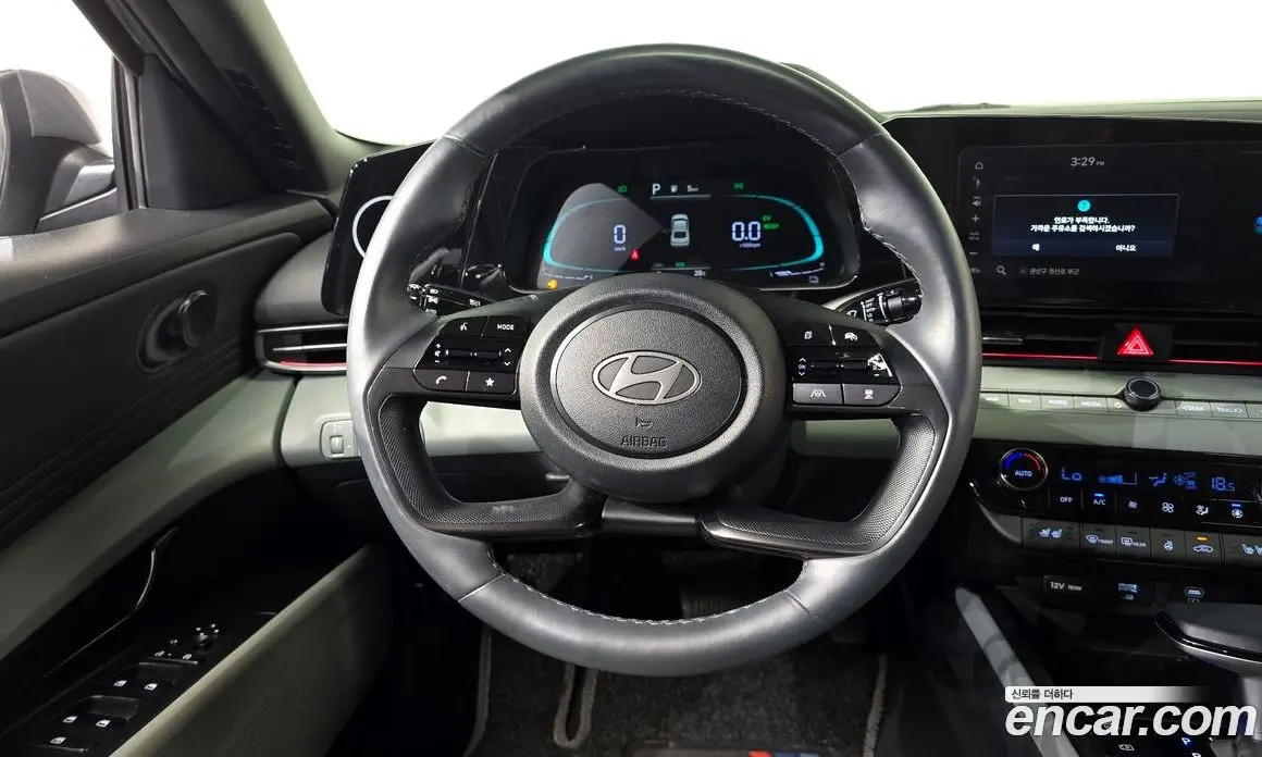 Hyundai Avante 2023 1.6 автомат (гидро), фото 18