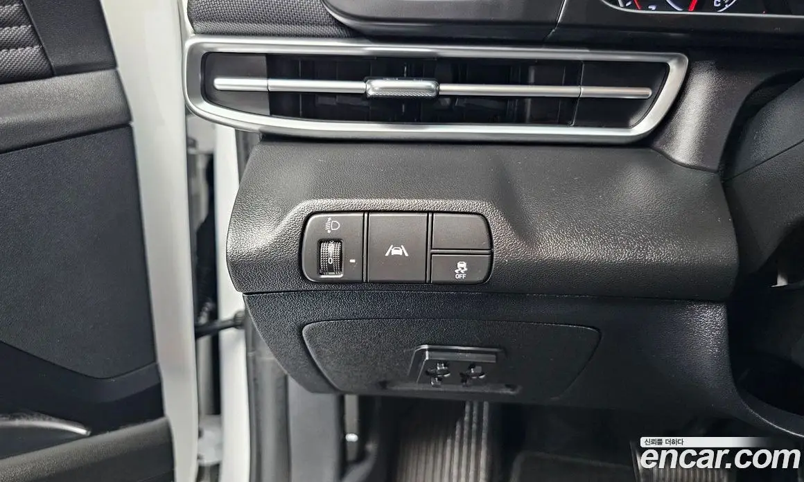 Hyundai Avante 2023 1.6 автомат (гидро), фото 24 Hyundai Avante 2023 1.6 автомат (гидро), фото 24