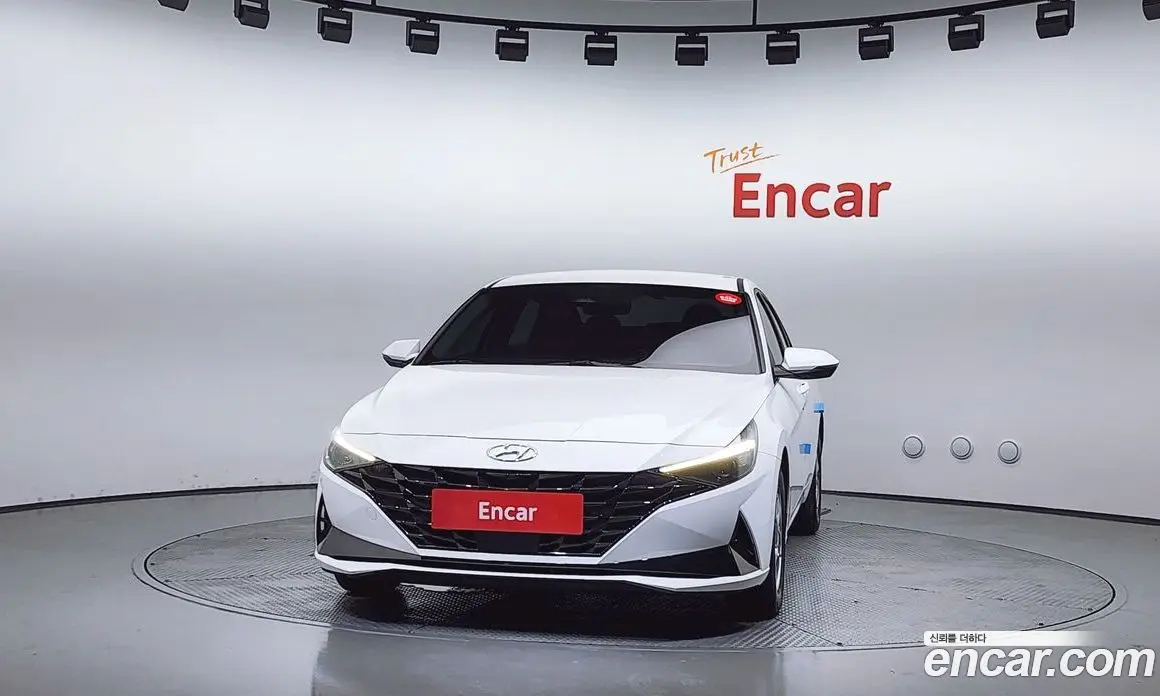 Hyundai Avante 2023 1.6 автомат (гидро), фото 3 Hyundai Avante 2023 1.6 автомат (гидро), фото 3