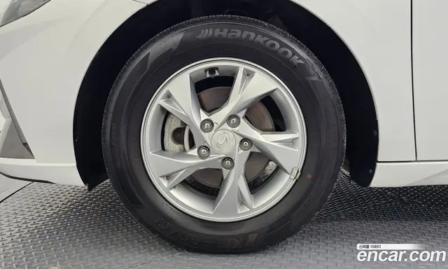 Hyundai Avante 2023 1.6 автомат (гидро), миниатюра 5 Hyundai Avante 2023 1.6 автомат (гидро), миниатюра 5