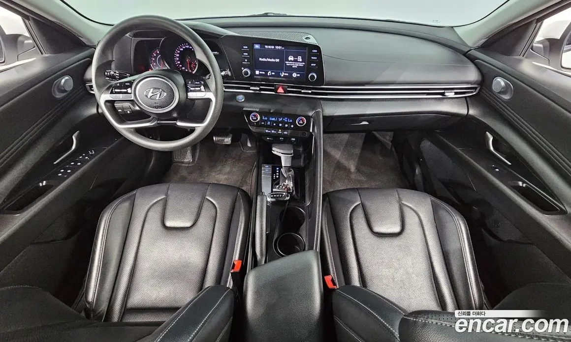 Hyundai Avante 2023 1.6 автомат (гидро), фото 10 Hyundai Avante 2023 1.6 автомат (гидро), фото 10