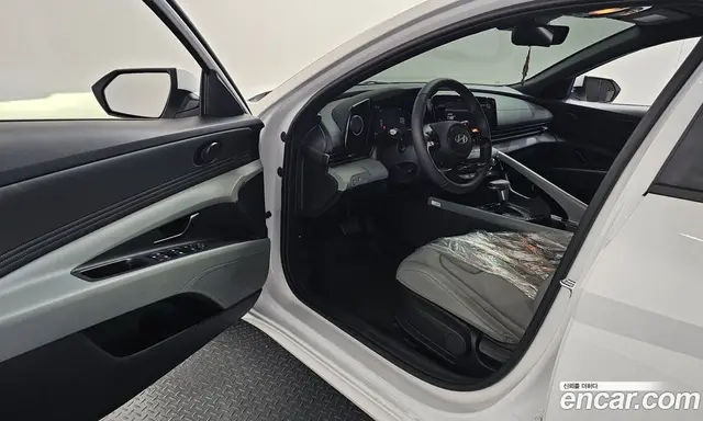 Hyundai Avante 2024 1.6 автомат (гидро), миниатюра 10 Hyundai Avante 2024 1.6 автомат (гидро), миниатюра 10