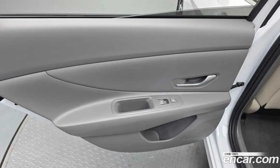 Hyundai Avante 2025 1.6 автомат (гидро), фото 15
