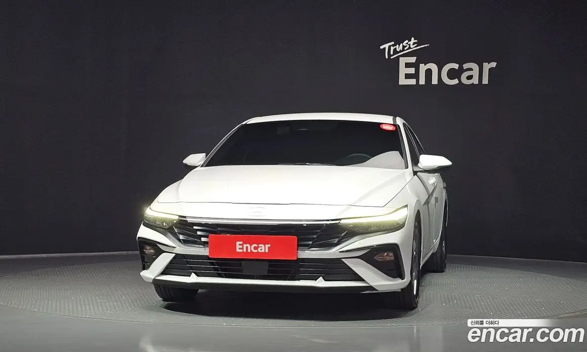 Hyundai Avante 2025 1.6 автомат (гидро), фото 3