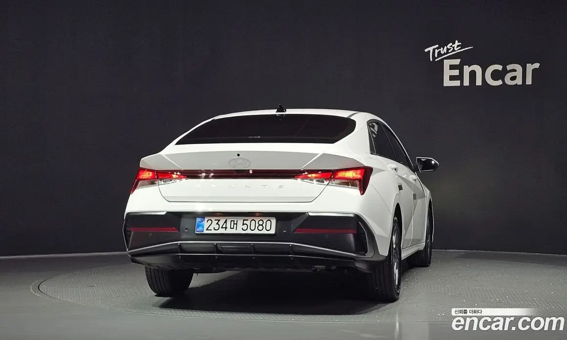Hyundai Avante 2025 1.6 автомат (гидро), фото 4