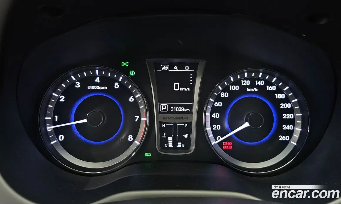 Hyundai Grandeur 2016 2.4 автомат (гидро), фото 11 Hyundai Grandeur 2016 2.4 автомат (гидро), фото 11