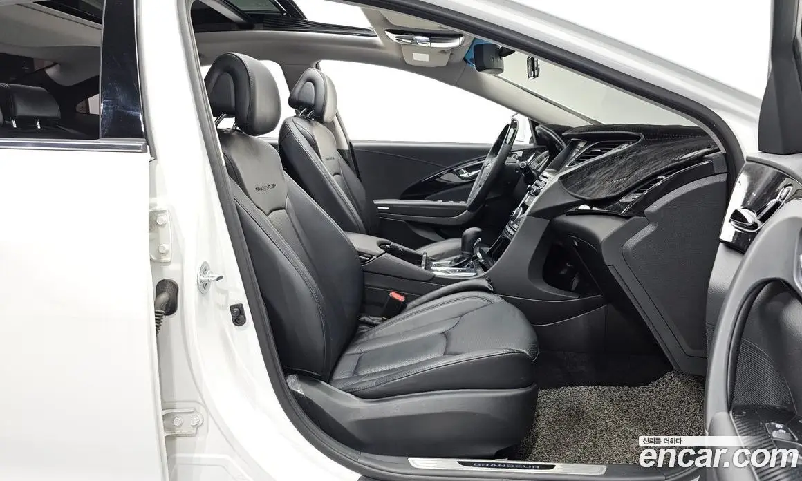 Hyundai Grandeur 2016 2.4 автомат (гидро), фото 16 Hyundai Grandeur 2016 2.4 автомат (гидро), фото 16