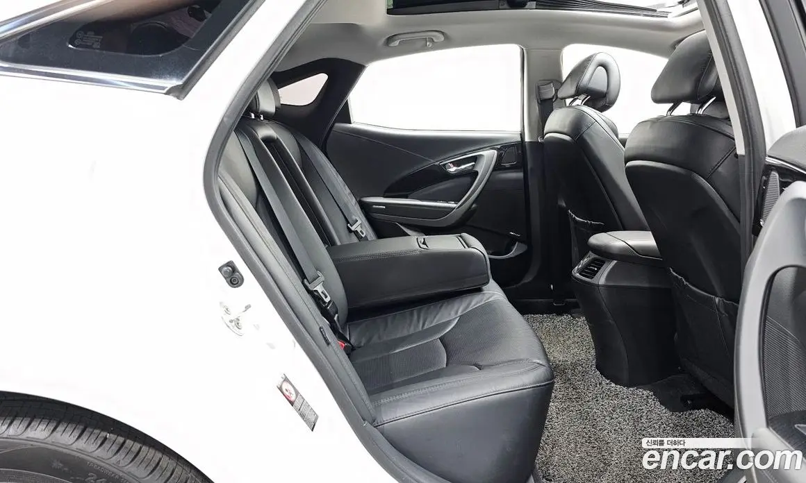 Hyundai Grandeur 2016 2.4 автомат (гидро), фото 17 Hyundai Grandeur 2016 2.4 автомат (гидро), фото 17