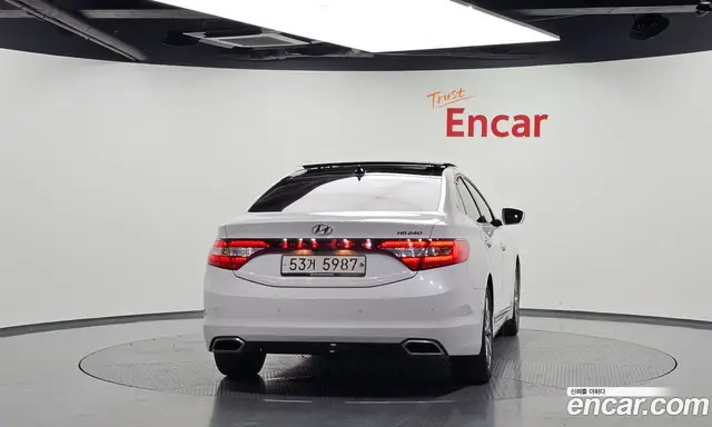 Hyundai Grandeur 2016 2.4 автомат (гидро), миниатюра 4 Hyundai Grandeur 2016 2.4 автомат (гидро), миниатюра 4