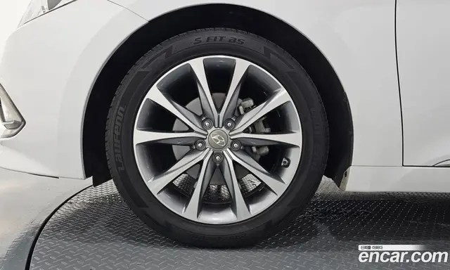 Hyundai Grandeur 2016 2.4 автомат (гидро), миниатюра 5 Hyundai Grandeur 2016 2.4 автомат (гидро), миниатюра 5