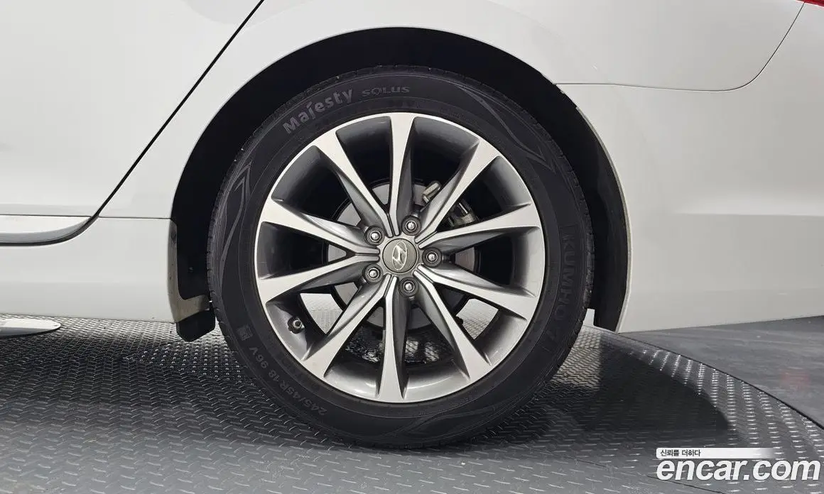 Hyundai Grandeur 2016 2.4 автомат (гидро), фото 7 Hyundai Grandeur 2016 2.4 автомат (гидро), фото 7
