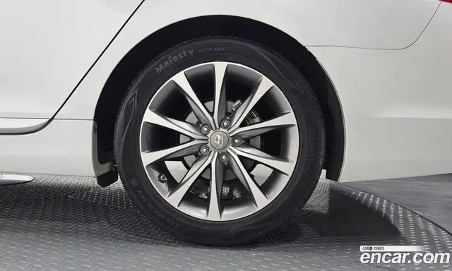 Hyundai Grandeur 2016 2.4 автомат (гидро), миниатюра 7 Hyundai Grandeur 2016 2.4 автомат (гидро), миниатюра 7