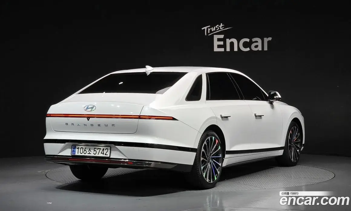 Hyundai Grandeur 2023 1.6 автомат (гидро), фото 2 Hyundai Grandeur 2023 1.6 автомат (гидро), фото 2