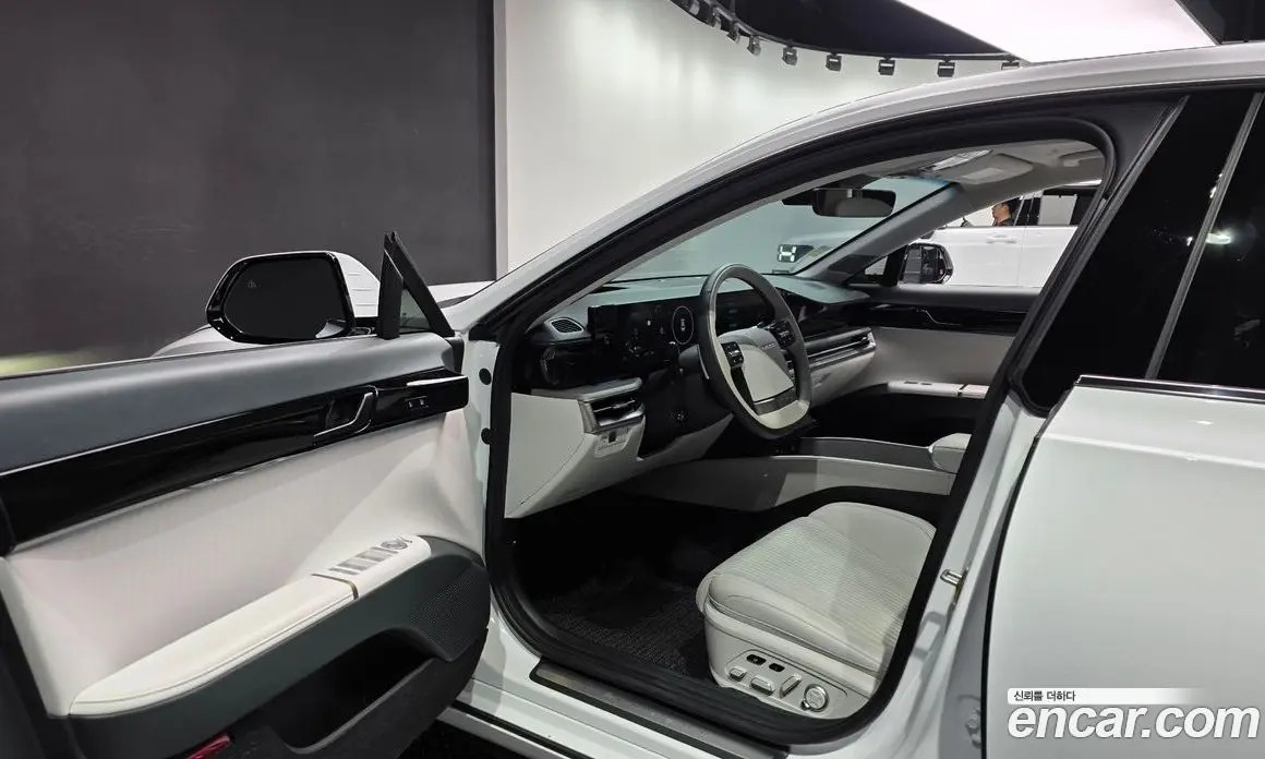 Hyundai Grandeur 2023 1.6 автомат (гидро), фото 10 Hyundai Grandeur 2023 1.6 автомат (гидро), фото 10