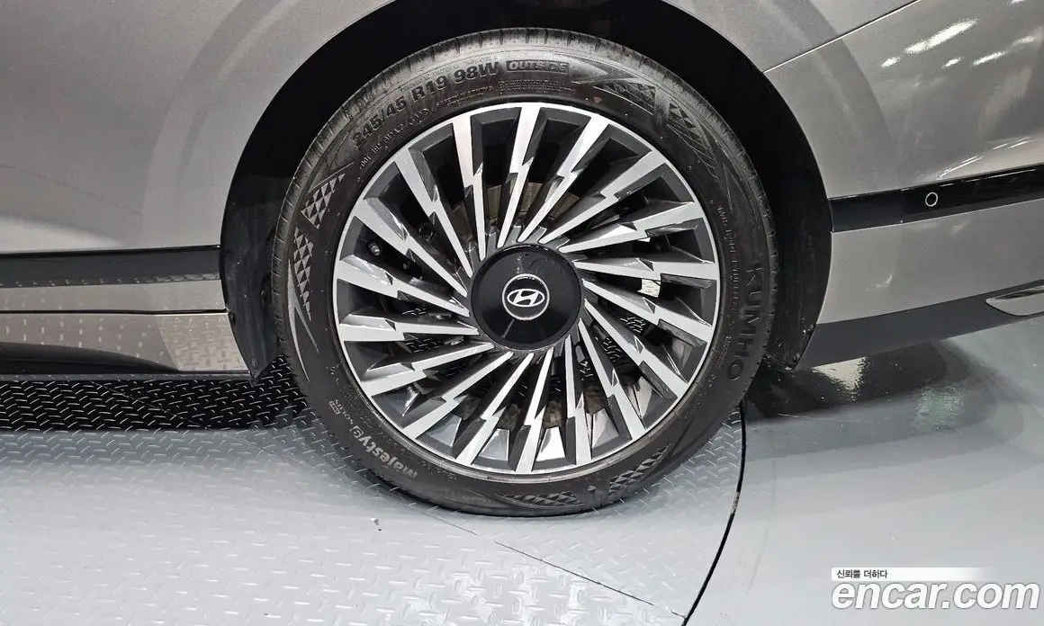 Hyundai Grandeur 2024 2.5 автомат (гидро), фото 7 Hyundai Grandeur 2024 2.5 автомат (гидро), фото 7