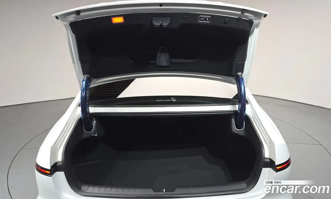 Hyundai Grandeur 2025 2.5 автомат (гидро), фото 28 Hyundai Grandeur 2025 2.5 автомат (гидро), фото 28