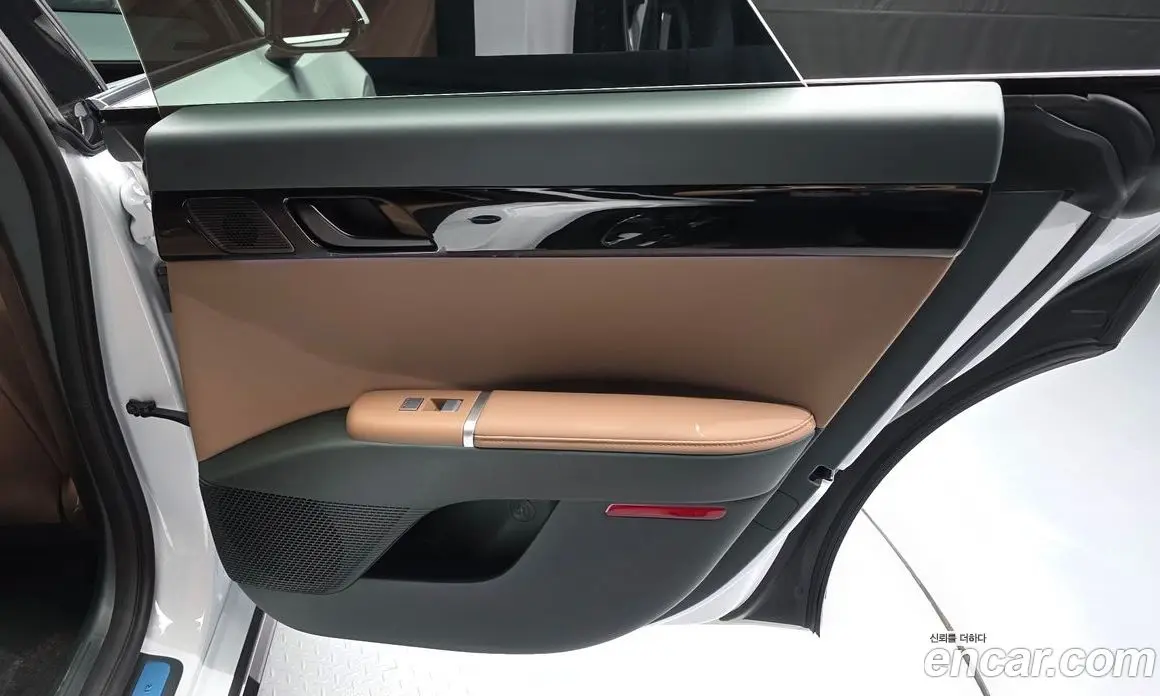 Hyundai Grandeur 2026 1.6 автомат (гидро), фото 15 Hyundai Grandeur 2026 1.6 автомат (гидро), фото 15